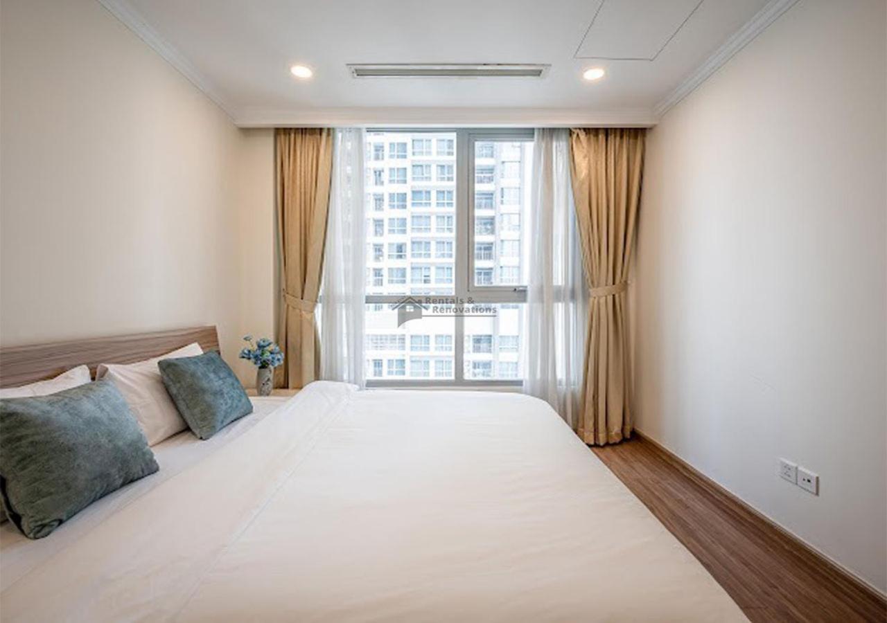 The Landmark Luxury Vinhomes Apartments - The Buildings Nearby Landmark 81 Central Ho Chi Minh City Exterior photo