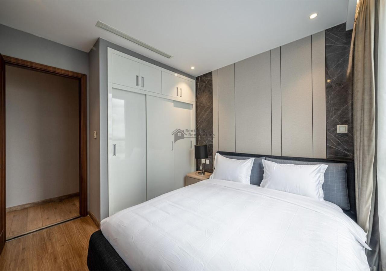 The Landmark Luxury Vinhomes Apartments - The Buildings Nearby Landmark 81 Central Ho Chi Minh City Exterior photo