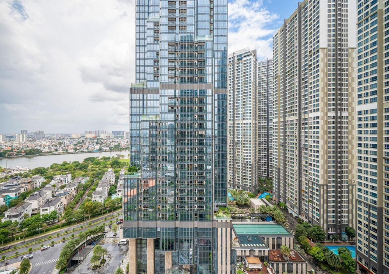The Landmark Luxury Vinhomes Apartments - The Buildings Nearby Landmark 81 Central Ho Chi Minh City Exterior photo